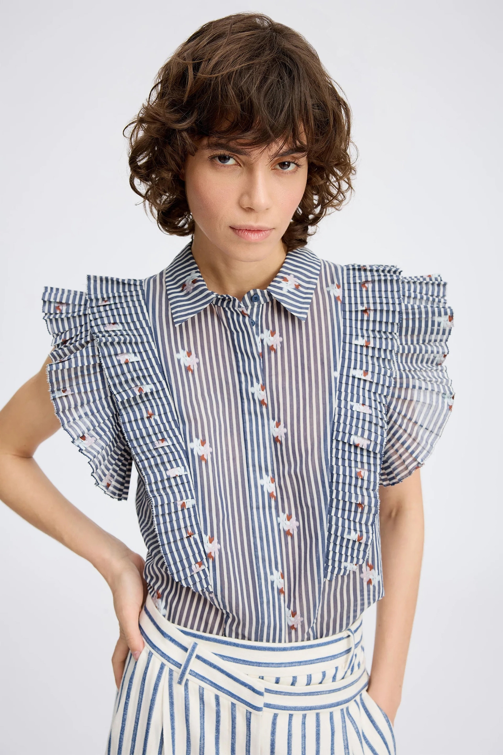 Dames blouse mouwloos blauw