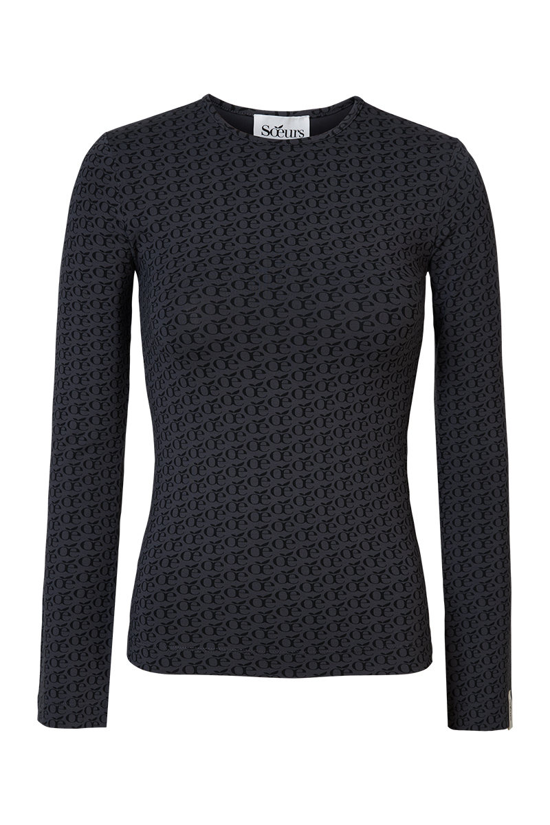 Elisa Tee Black