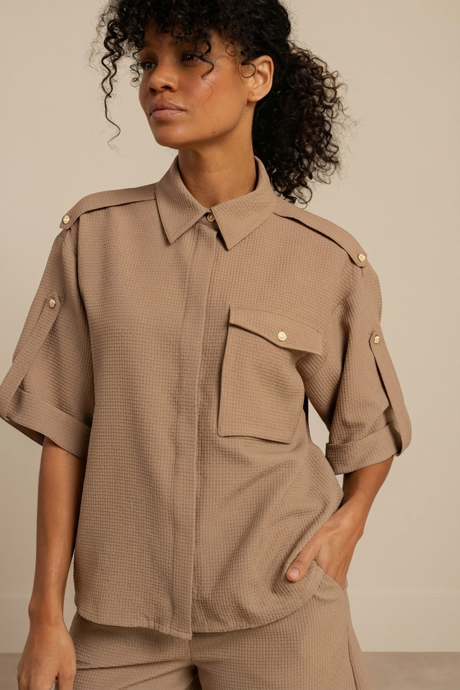 Dames blouse korte mouw bruin