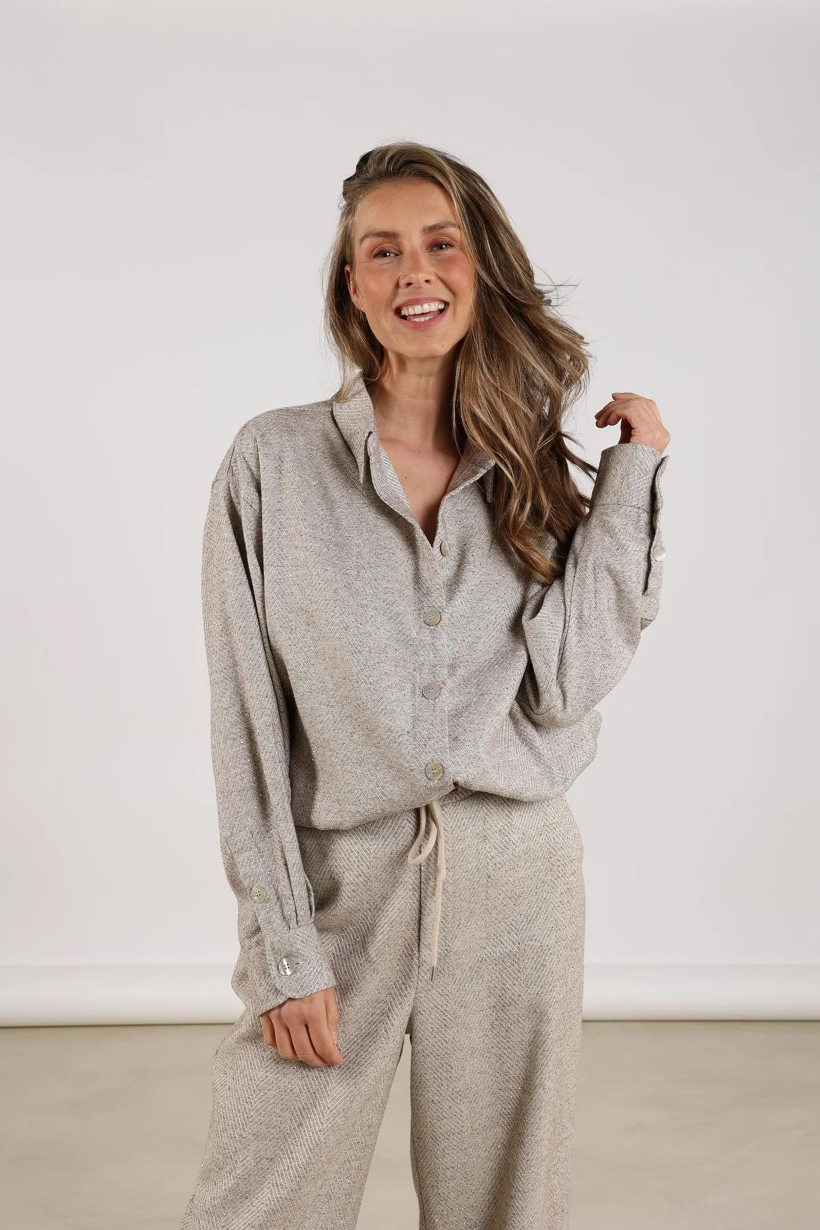 Dames blouse lange mouw bruin
