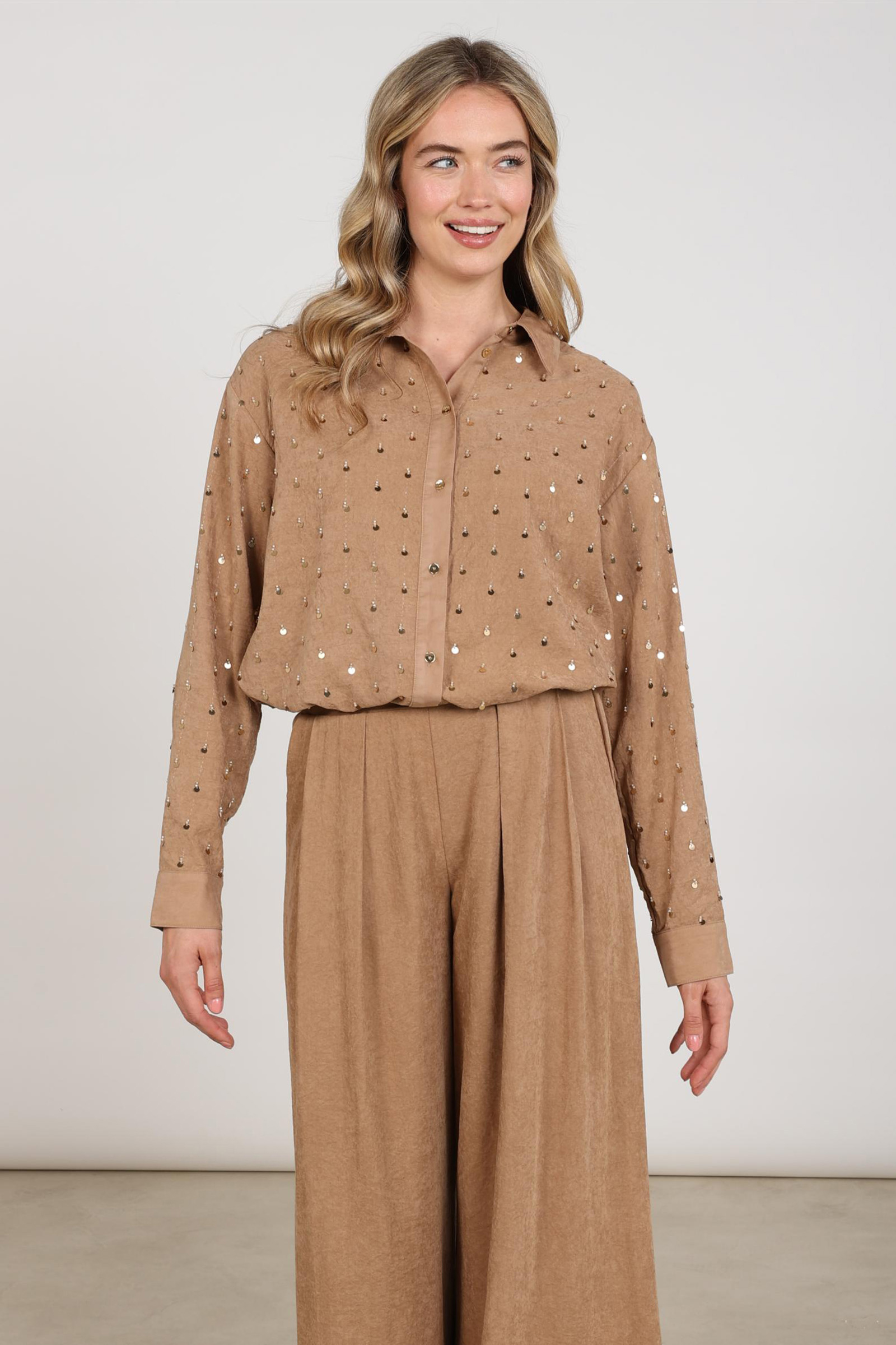 Dames blouse lange mouw bruin