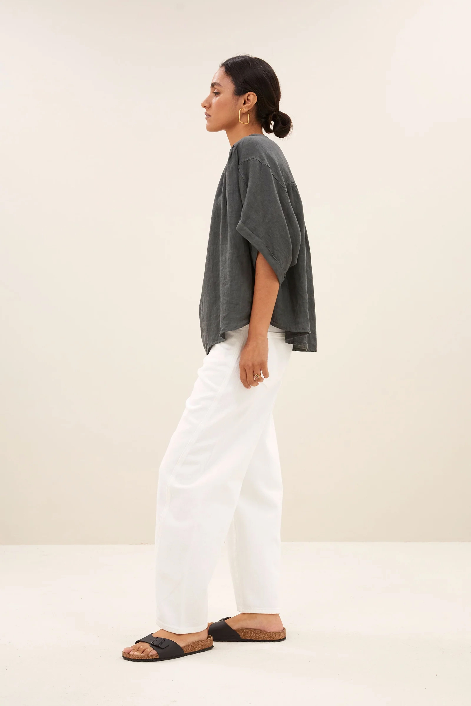 By Bar Axel linen blouse Grijs-1 3