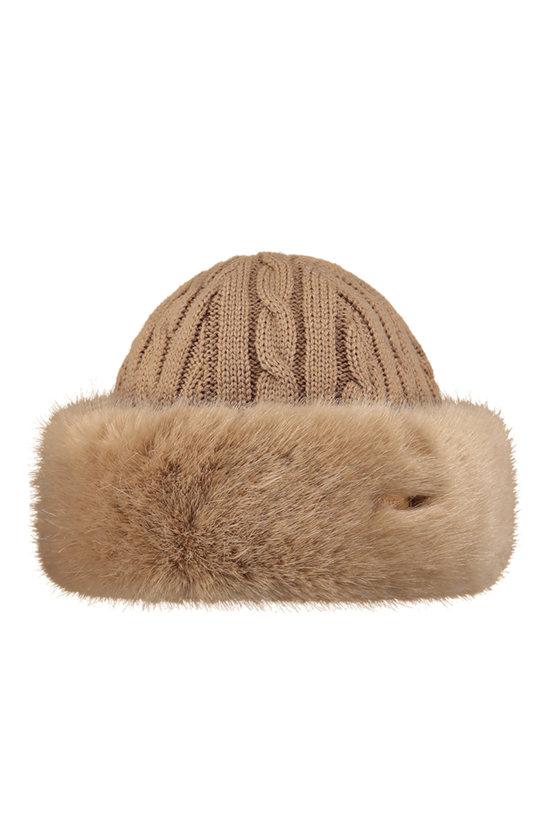 Wintersport muts senior bruin