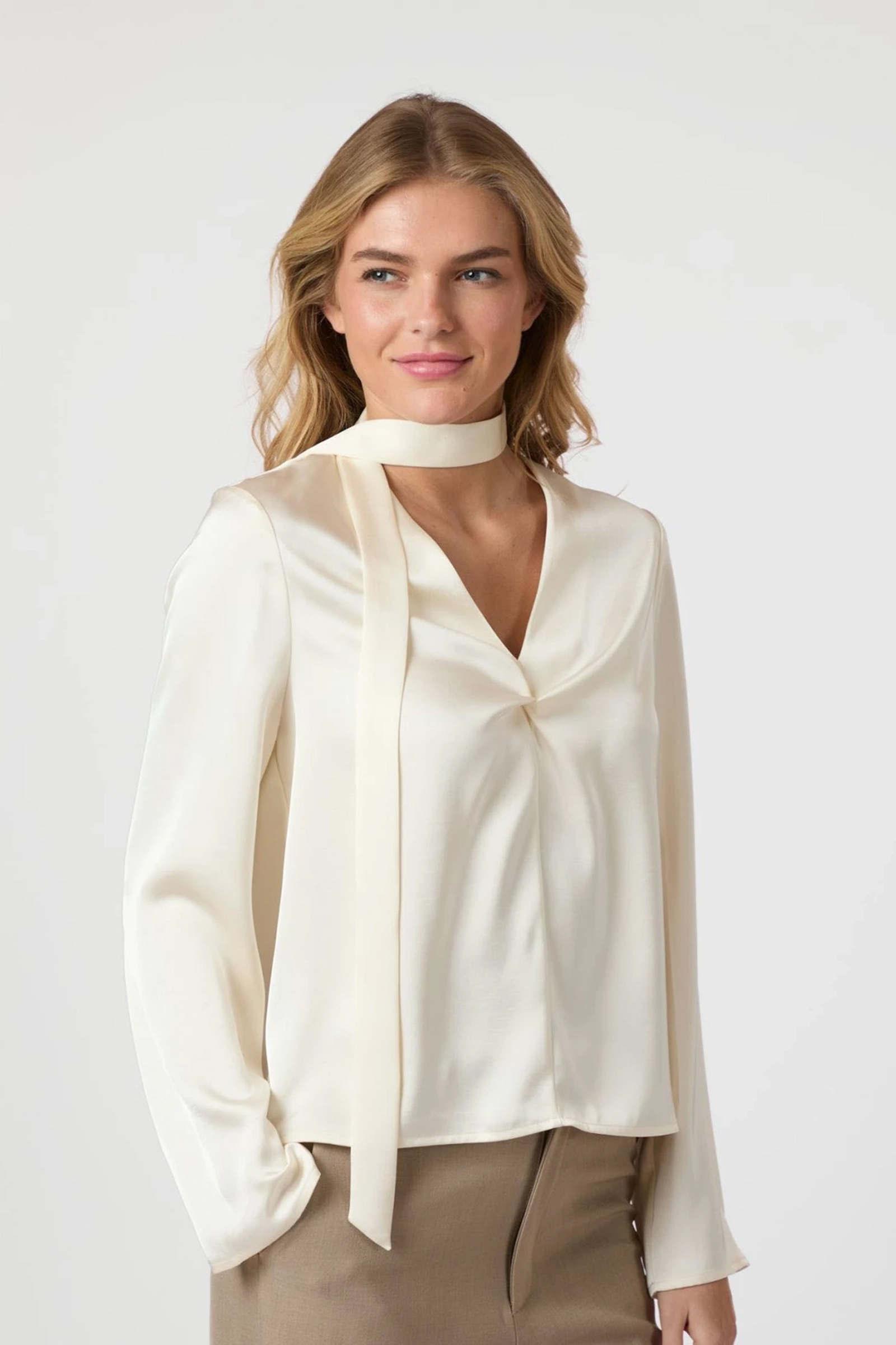 Dames blouse lange mouw ecru