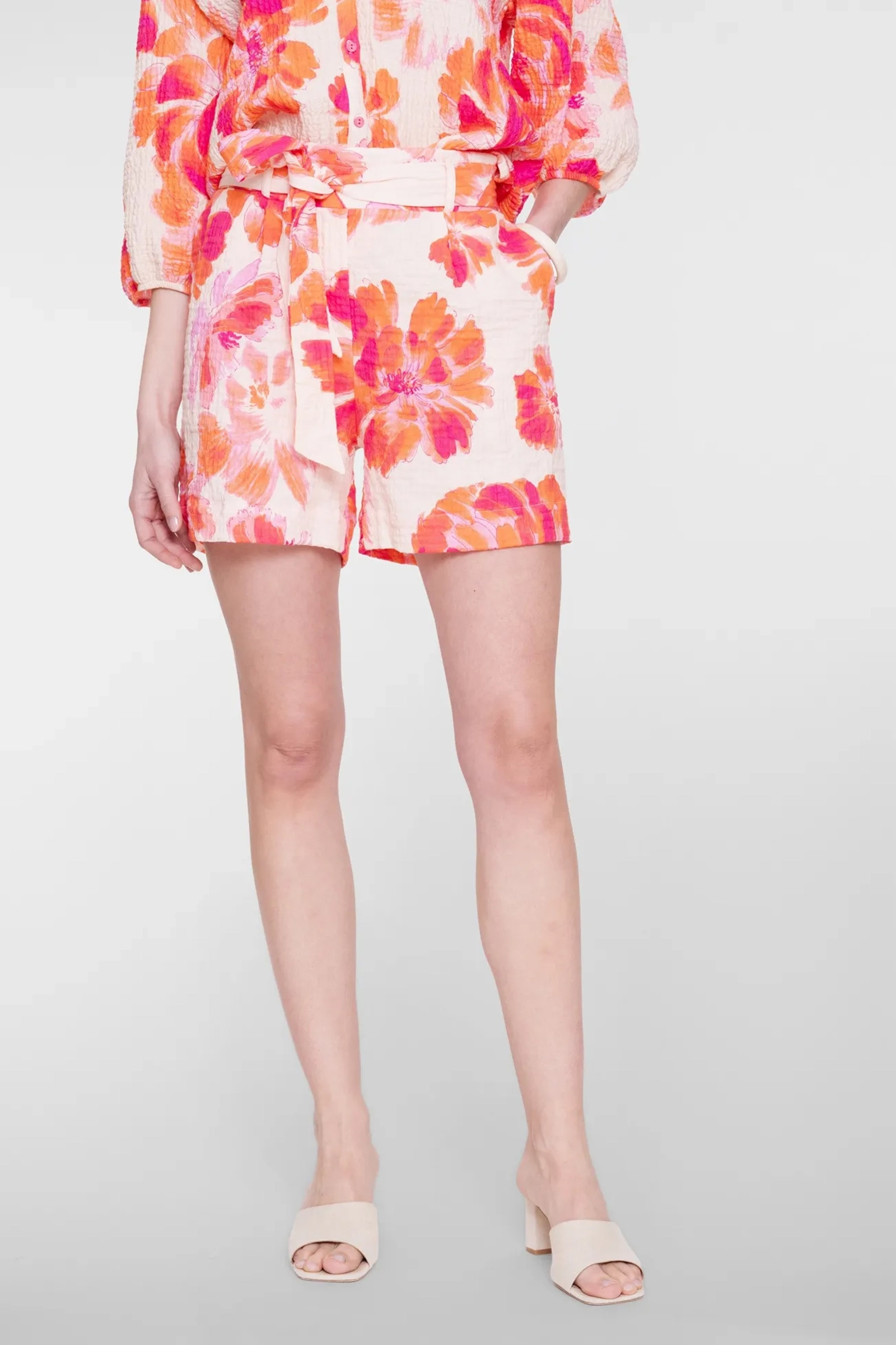 Dames short oranje