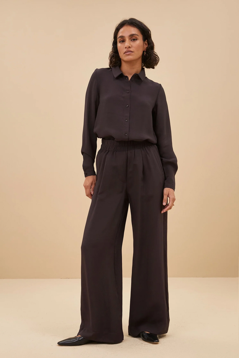 Dames blouse lange mouw bruin