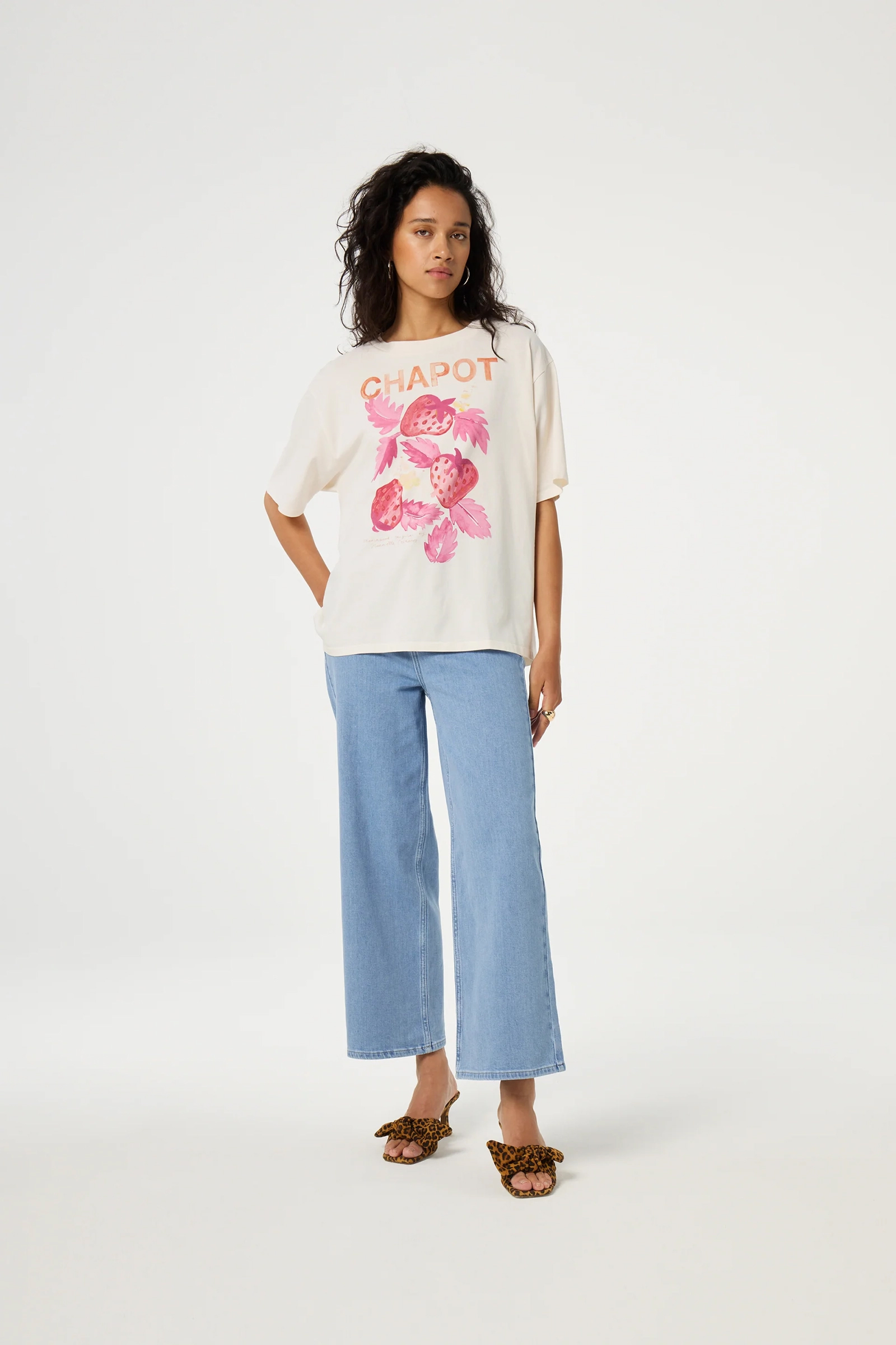 Fabienne Chapot Steve Sketchbook T-Shirt Ecru-1 2