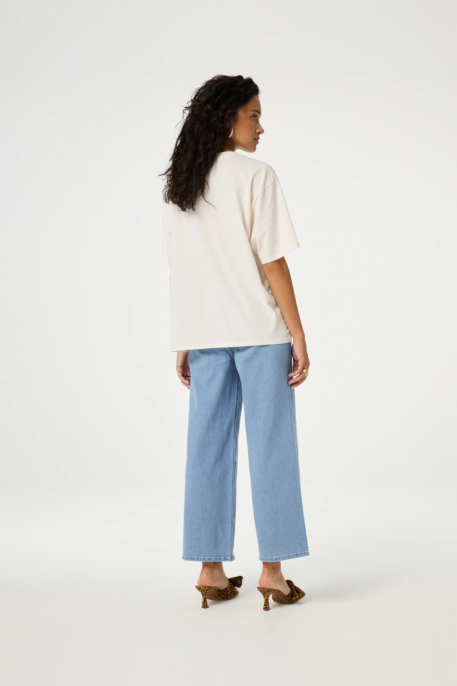 Fabienne Chapot Steve Sketchbook T-Shirt Ecru-1 4