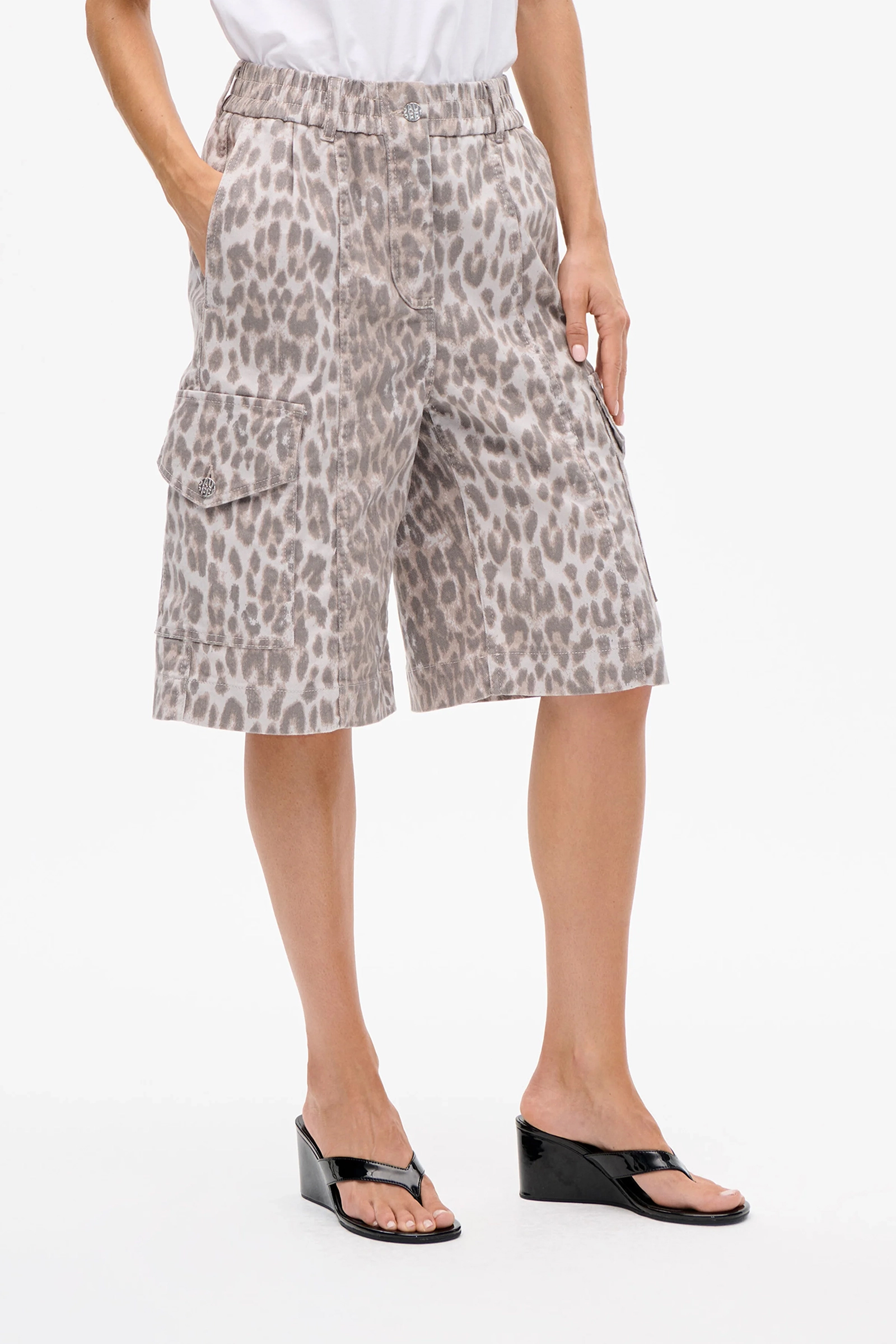Dames short bruin