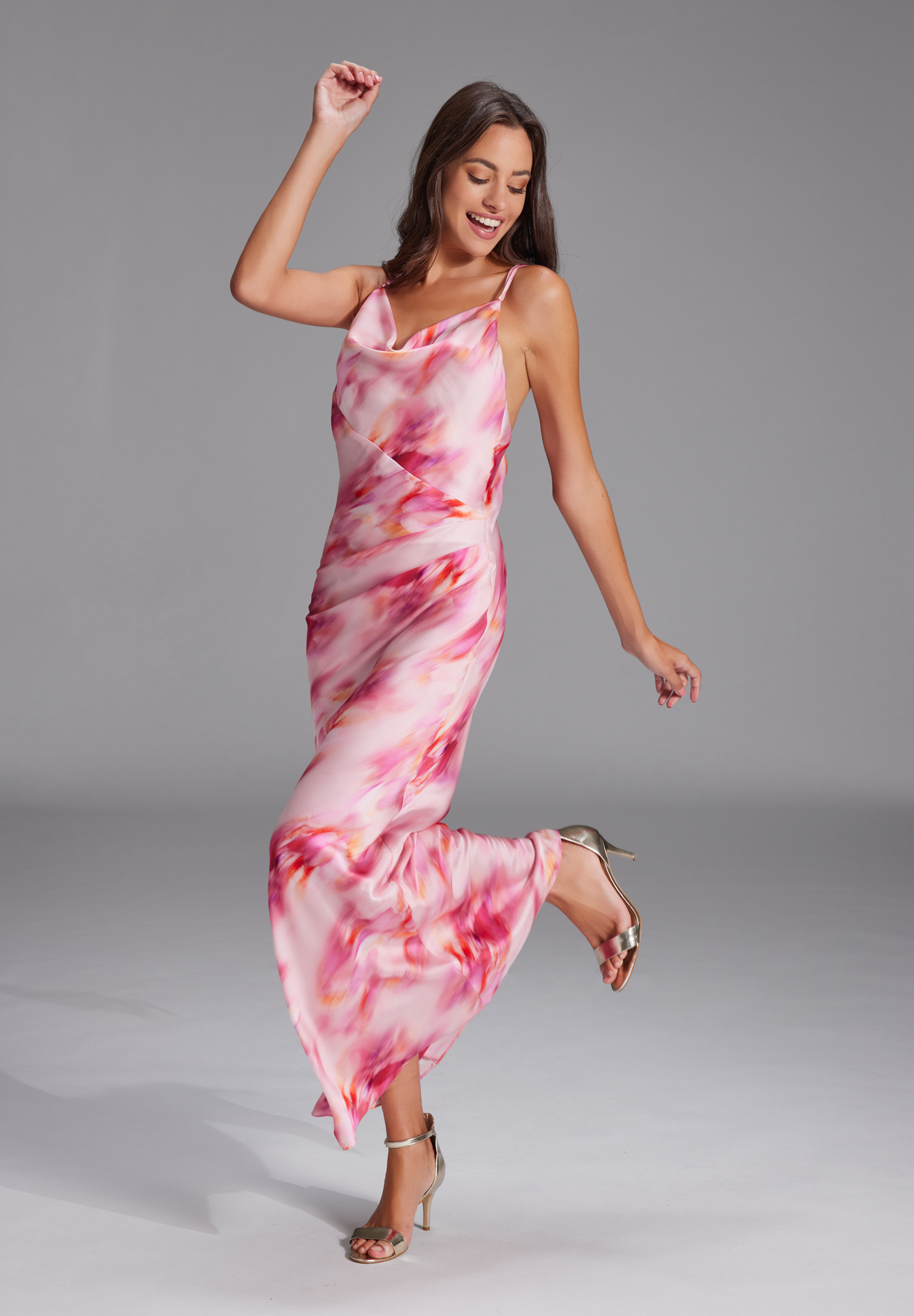 Swing Slip Dress aus Satin mit abstraktem candy pink 3