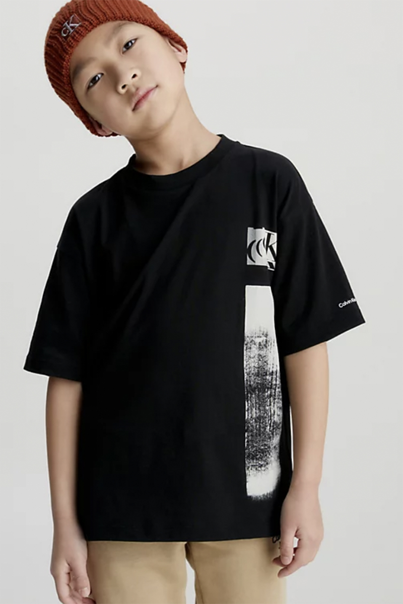 Calvin Klein glitched monogram tshirt Zwart-1 2