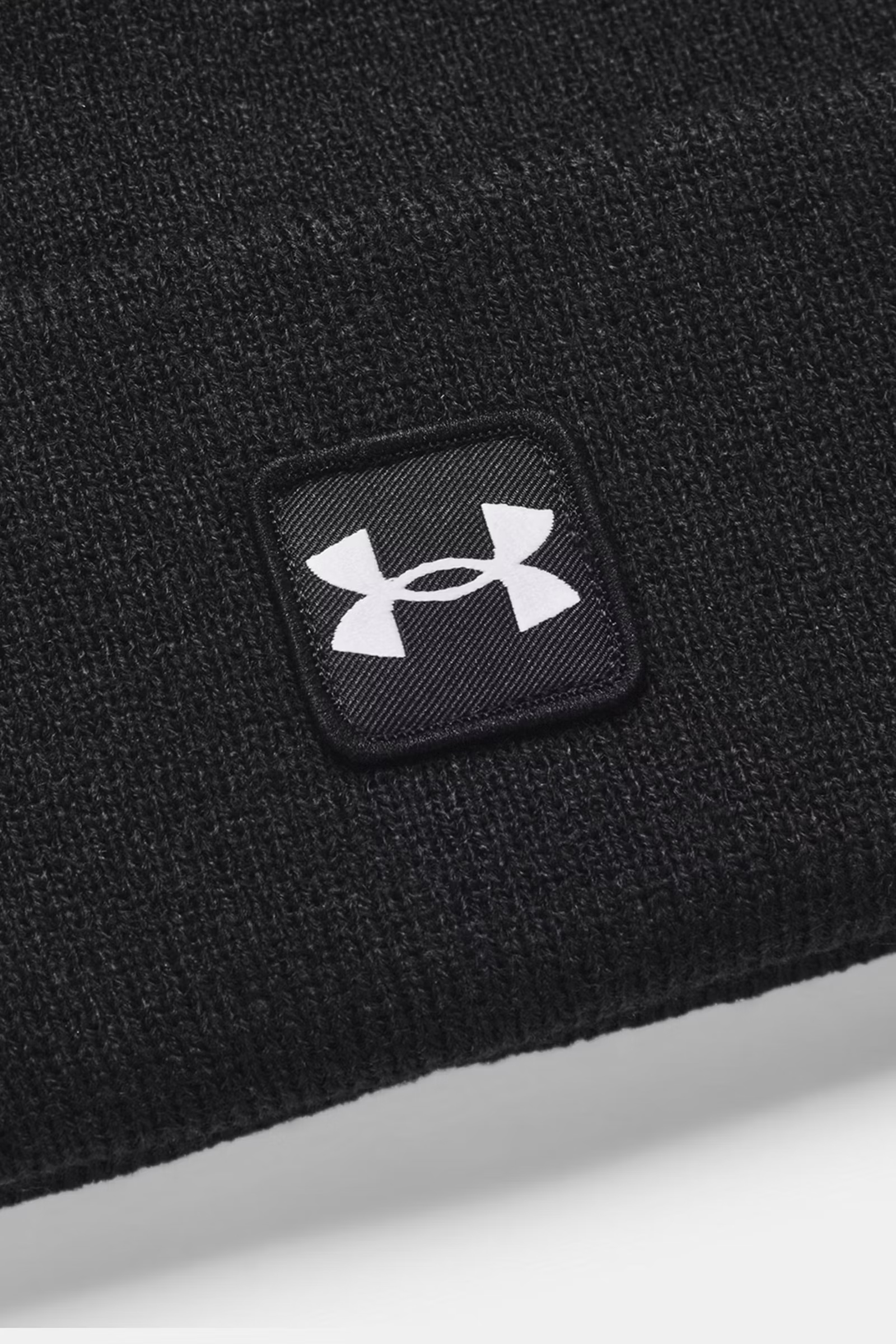 Wintersport muts senior zwart