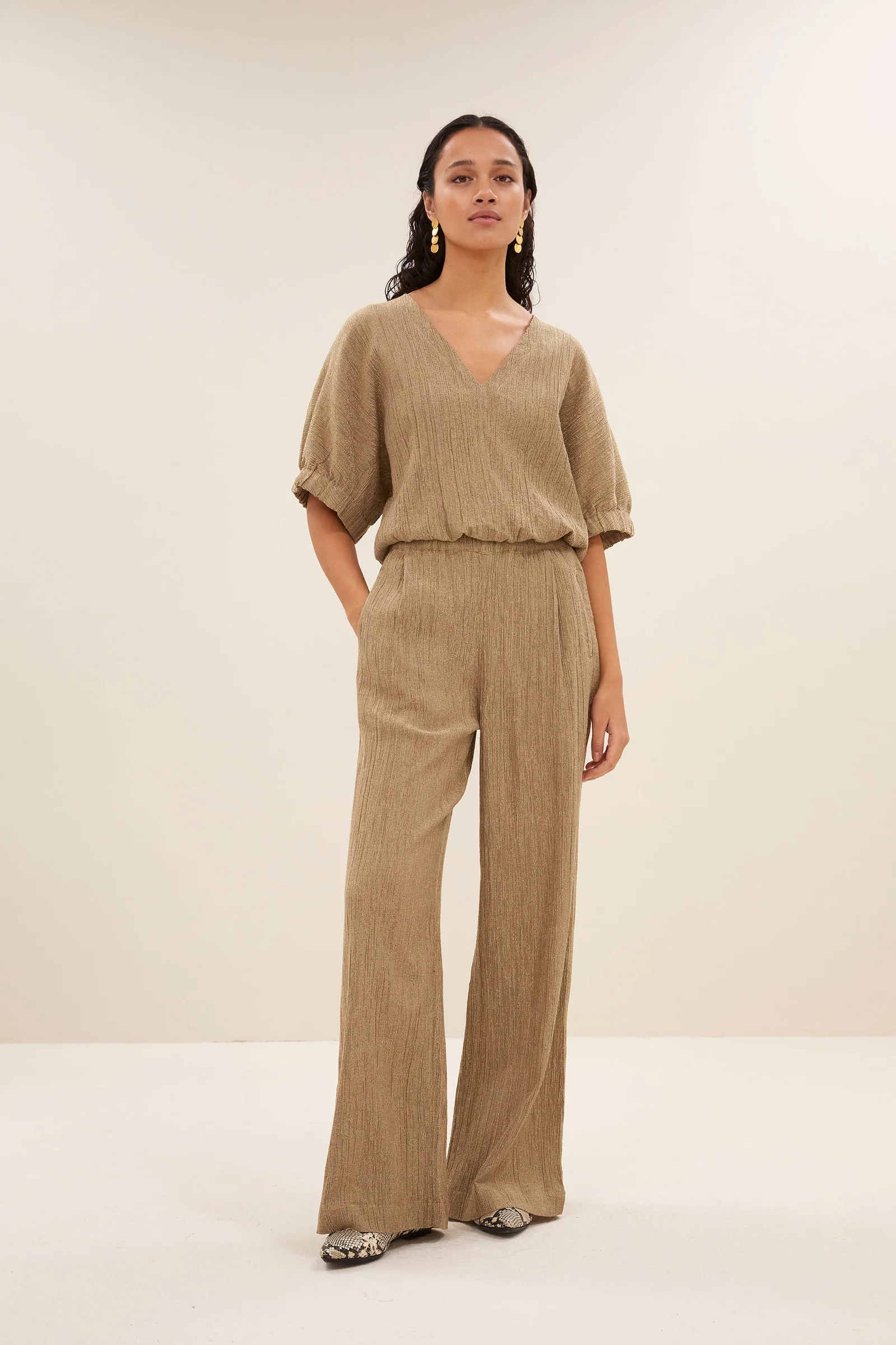 Dames blouse korte mouw goud